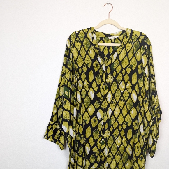 Masai Clothing Vibrant Lime Pattern Oversize Tunic Blouse - Picture 3 of 7